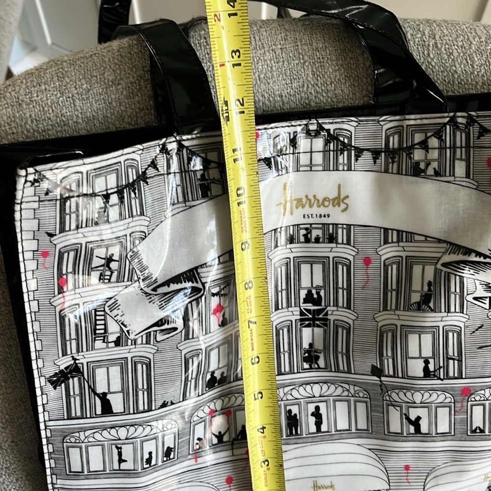 Harrods London PVC tote bag pink balloons black white store front zipper 14x12 - Picture 15 of 16